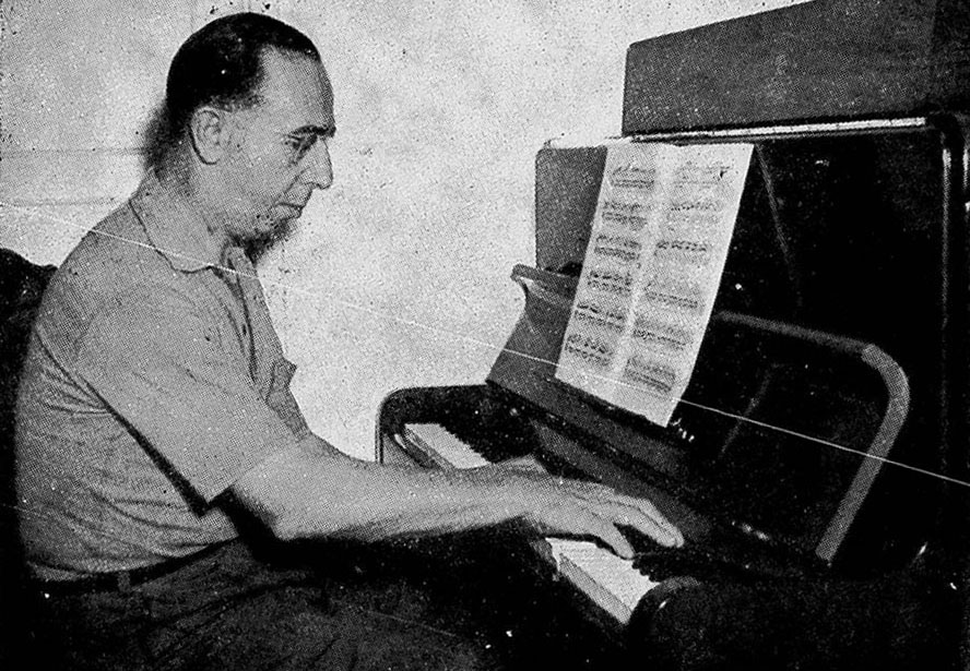 1951 Aloysio Jornal das Moças 3  ao piano 2